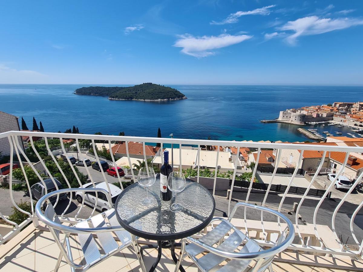 Appartamento Panoramic Sea And Old Town View Ragusa Esterno foto