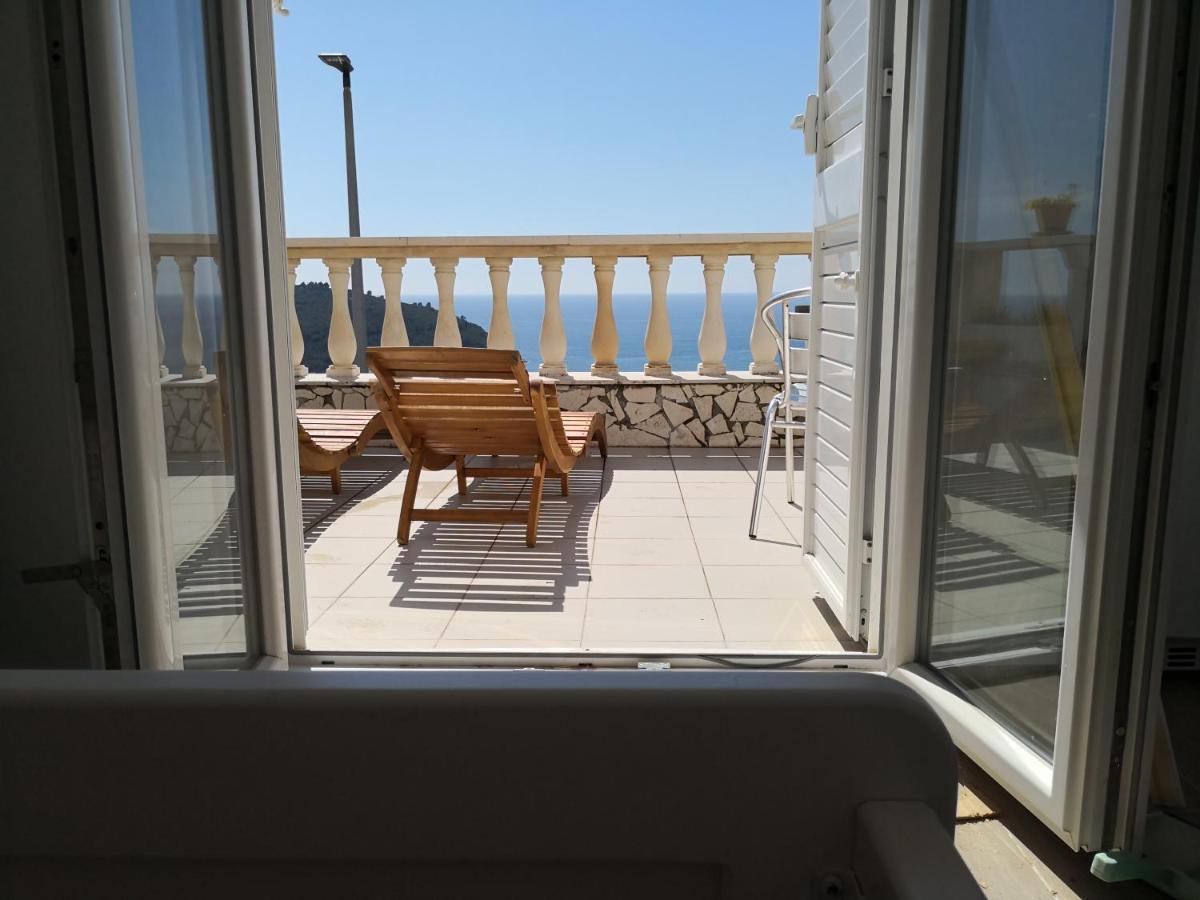 Appartamento Panoramic Sea And Old Town View Ragusa Esterno foto