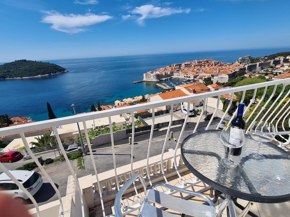 Appartamento Panoramic Sea And Old Town View Ragusa Esterno foto